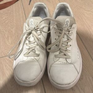 Men’s The Rodger On Shoes White Size 9
